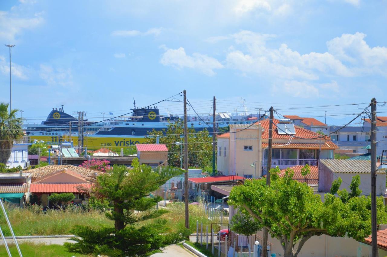 Α & D Perikleous Apartments Kastro-Kyllini Екстериор снимка